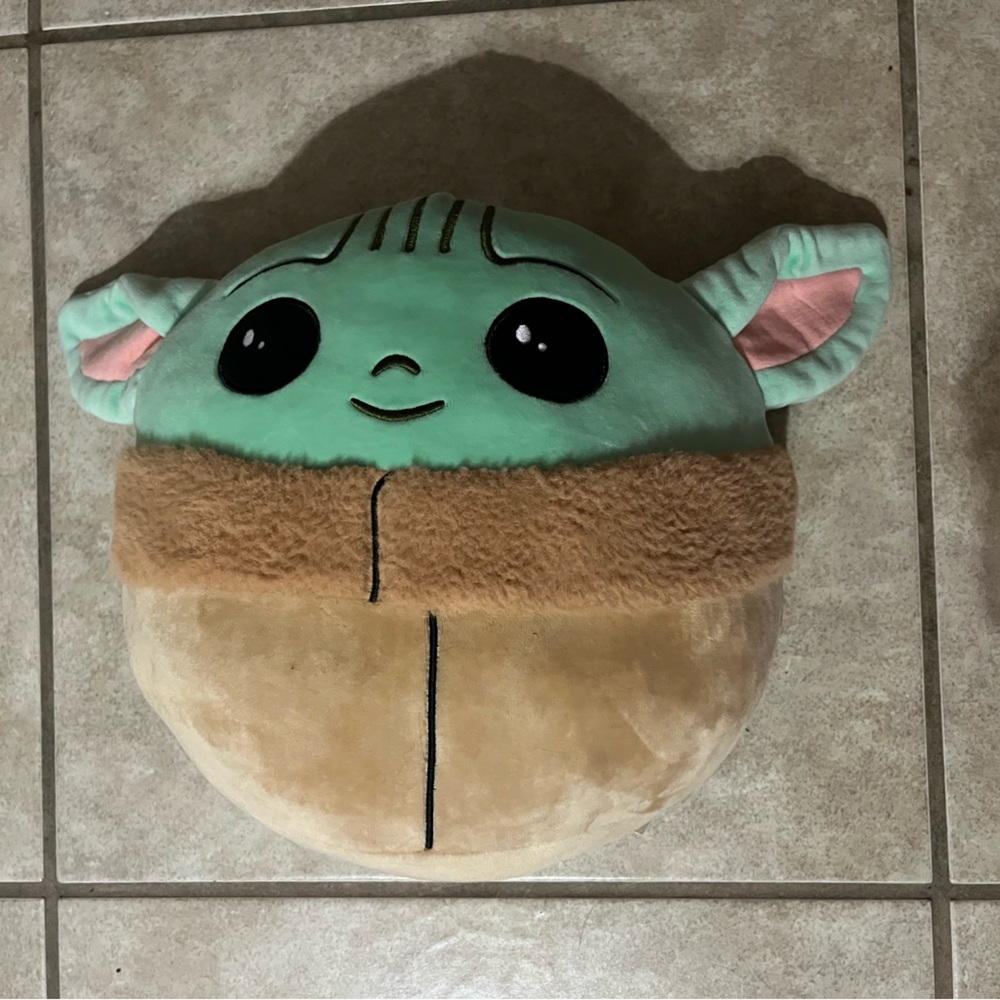 Baby Yoda “squishmallow like”